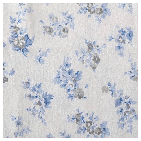 Laura Ashley Flannel Sheet Set - Picture 3 of 4